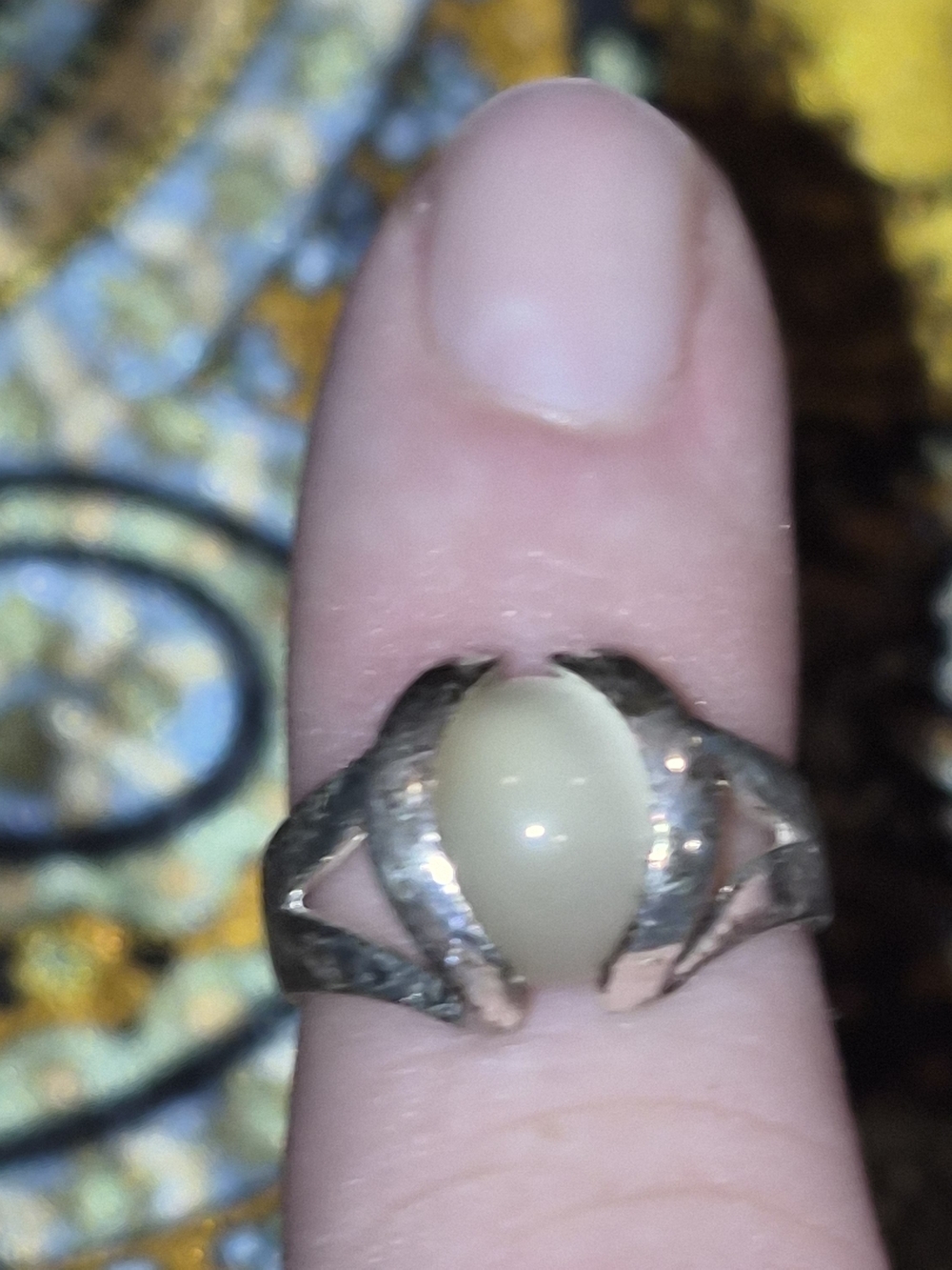 Sterling Silver Cream Cabochon Ring